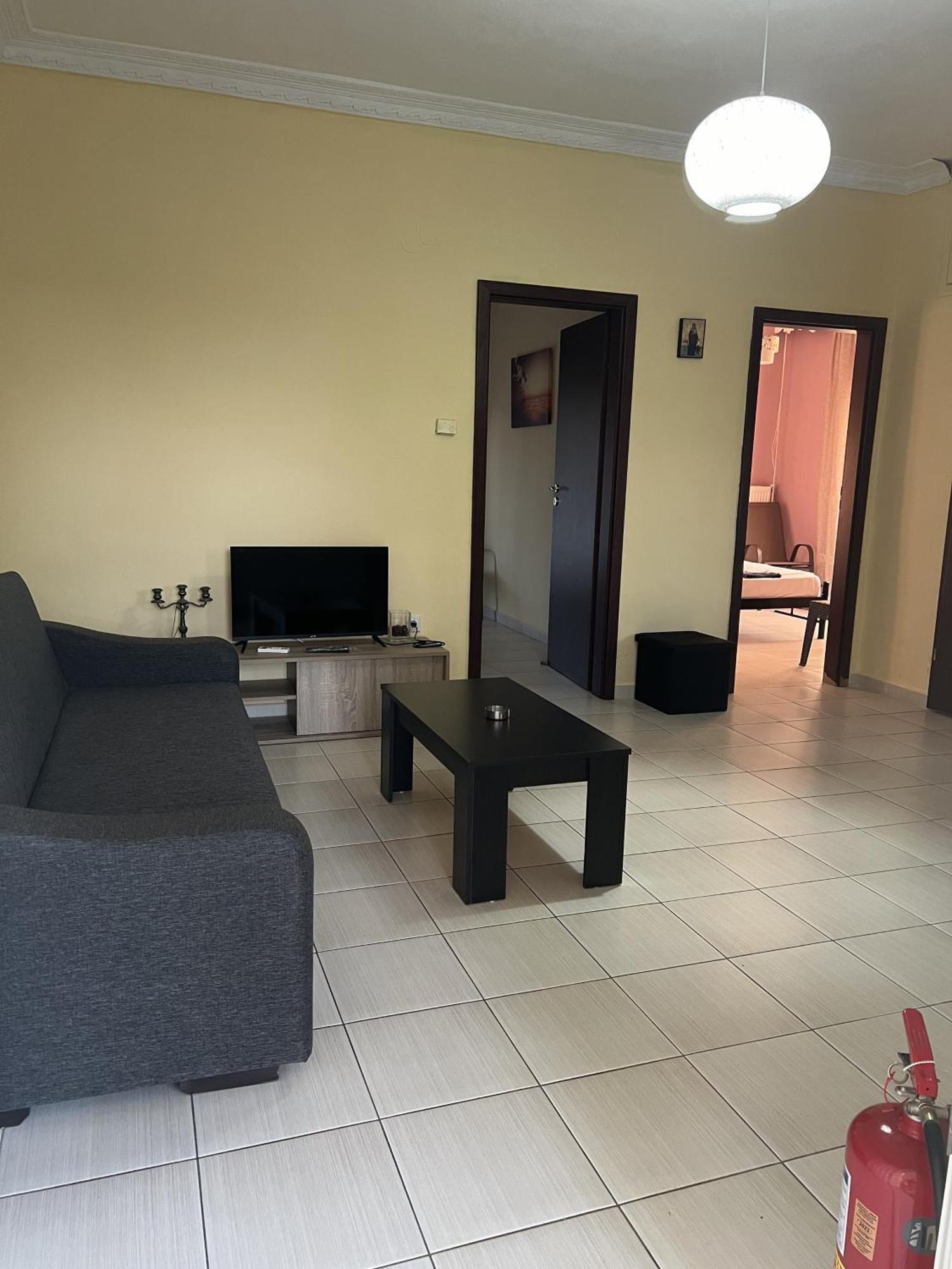 Plaza Apartments Nea Vrasna Exterior photo