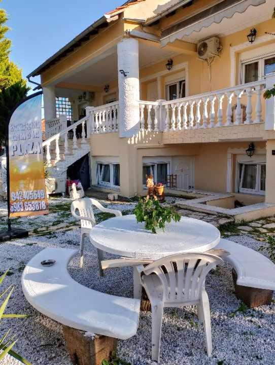 Plaza Apartments Nea Vrasna Exterior photo