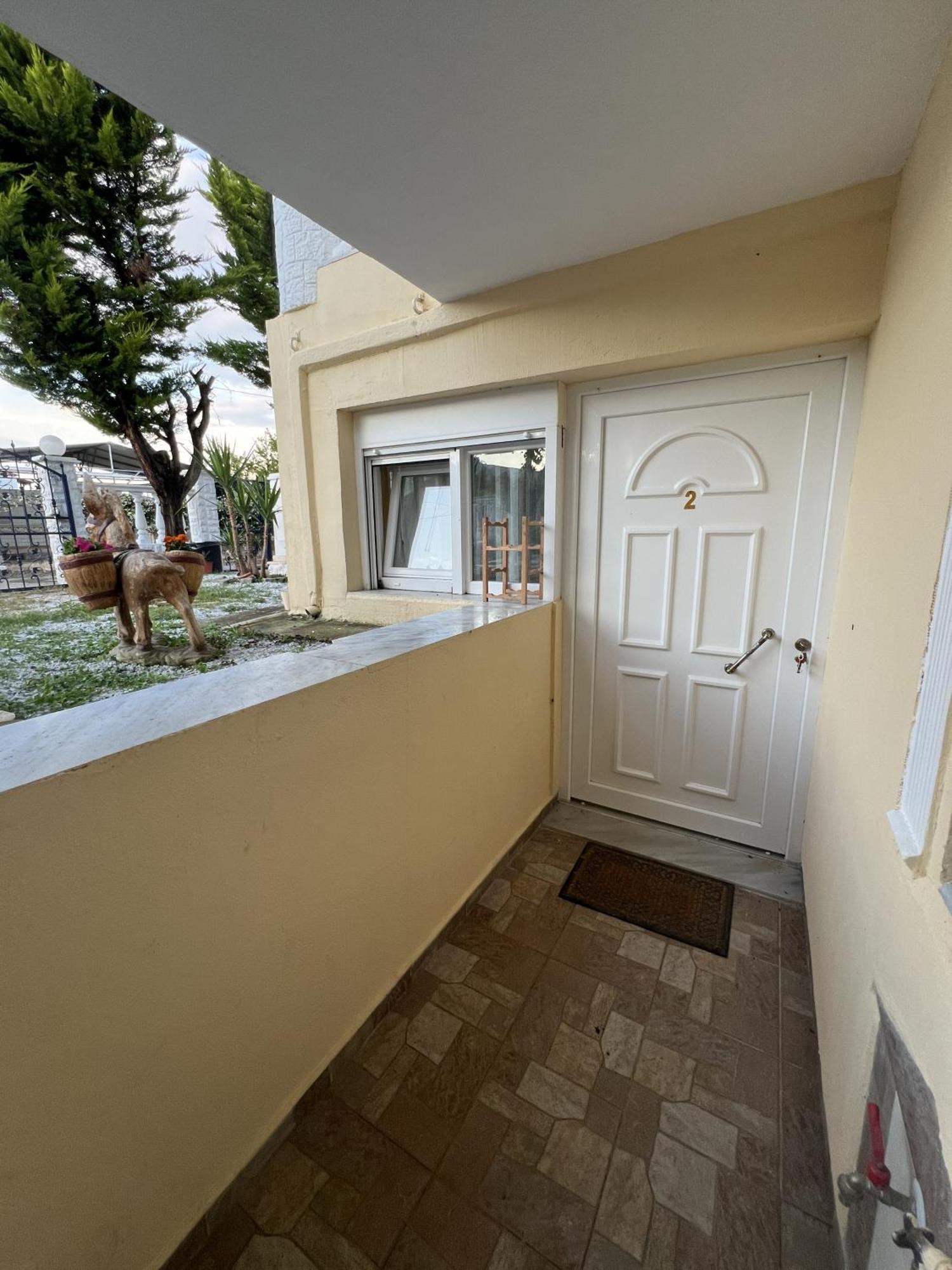 Plaza Apartments Nea Vrasna Exterior photo